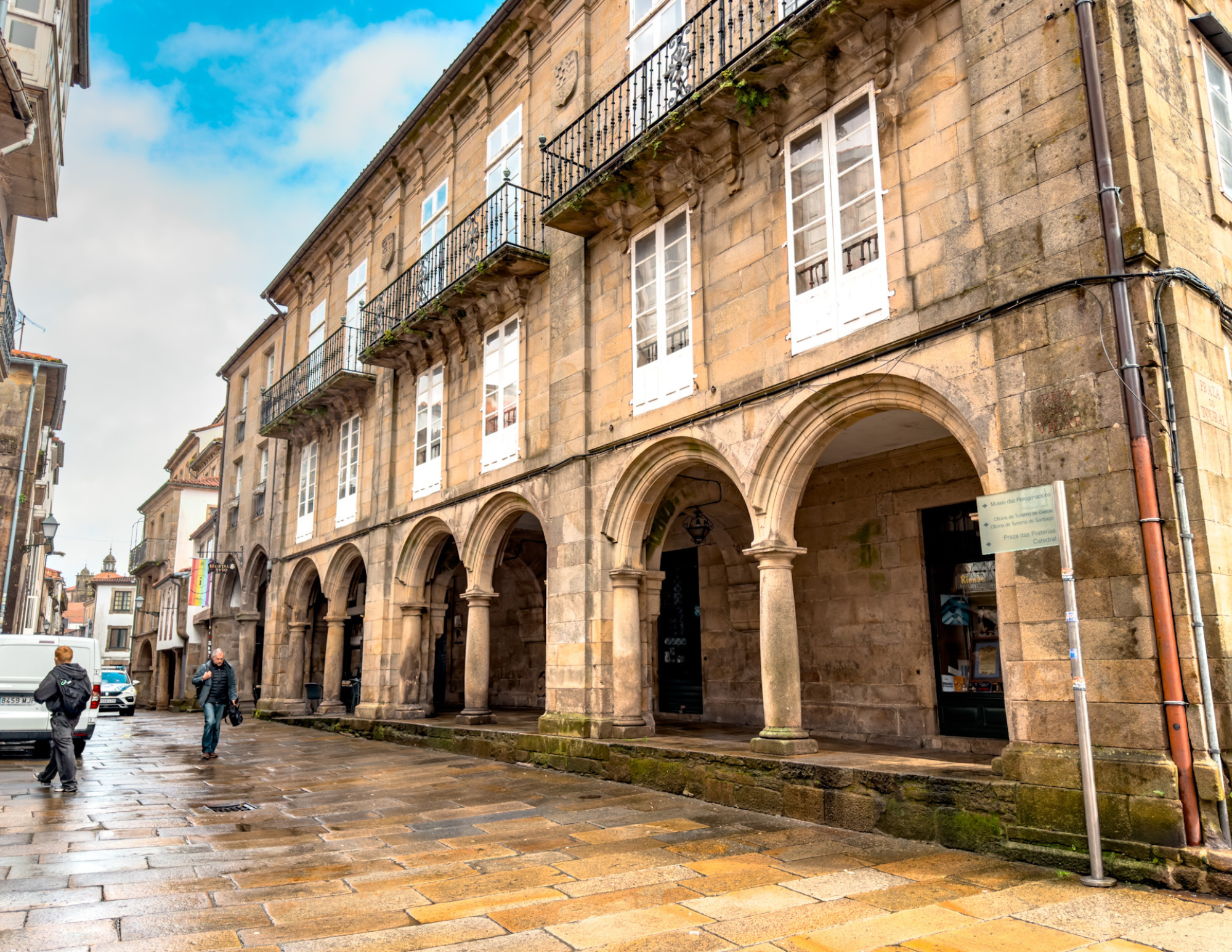 Santiago de Compostela Old Town (7).png